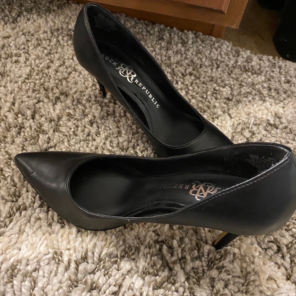 Rock republic size 6 black heels